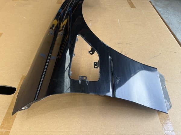 Holden VZ SS Maloo HSV RHF flute Guard - Image 6