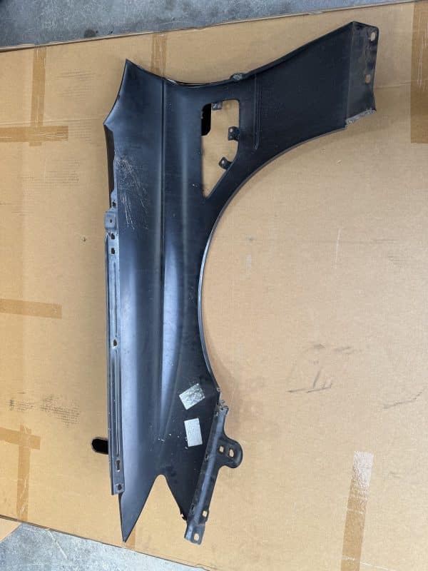 Holden VZ SS Maloo HSV RHF flute Guard - Image 7