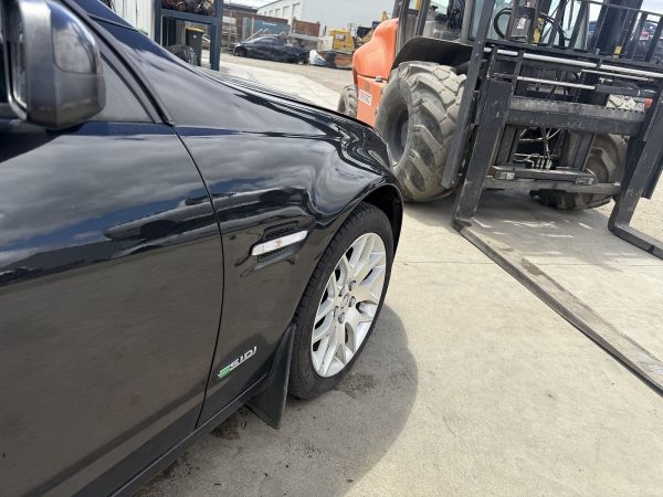 Holden Commodore VE 2010 Right Front Guard - Image 3