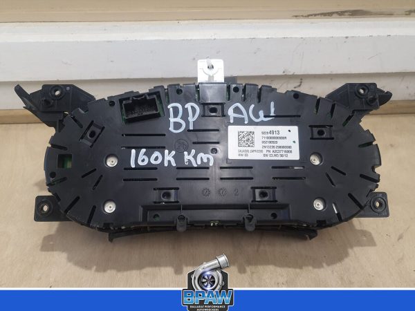 Holden VF Calais dash cluster 130,000kms V6 - Image 4