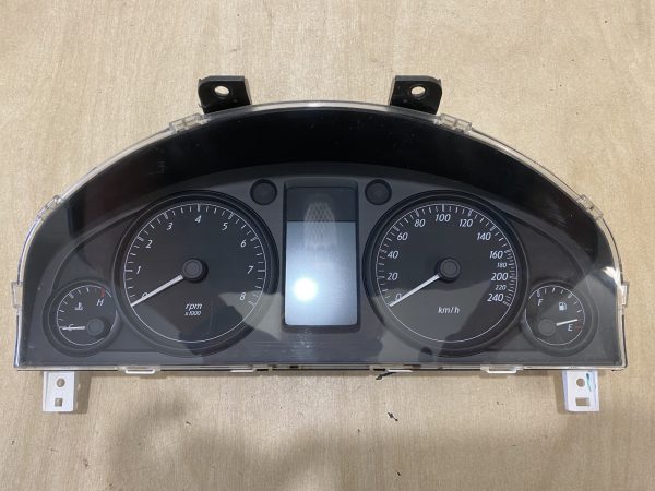 Holden Commodore VE 2009  Instrument Cluster - Image 3