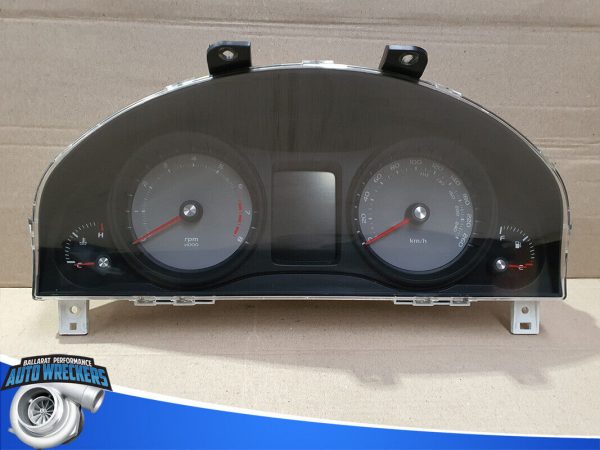 Holden VE manual dash cluster 272,000kms SV6