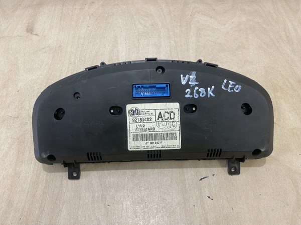 Holden VZ Commodore 2005 Dash Instrument Cluster 268,000km - Image 5
