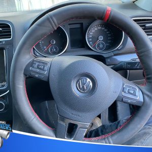 Volkswagen Golf GTI 2010 Gen 6 Wagon Steering wheel horn buttons dash