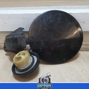 Holden VE sedan fuel flap