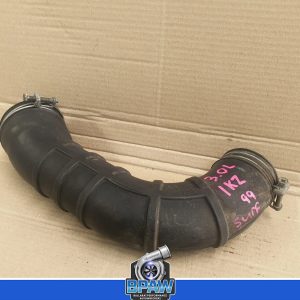 Toyota Surf 1999 IKZ 3.0 intake pipe